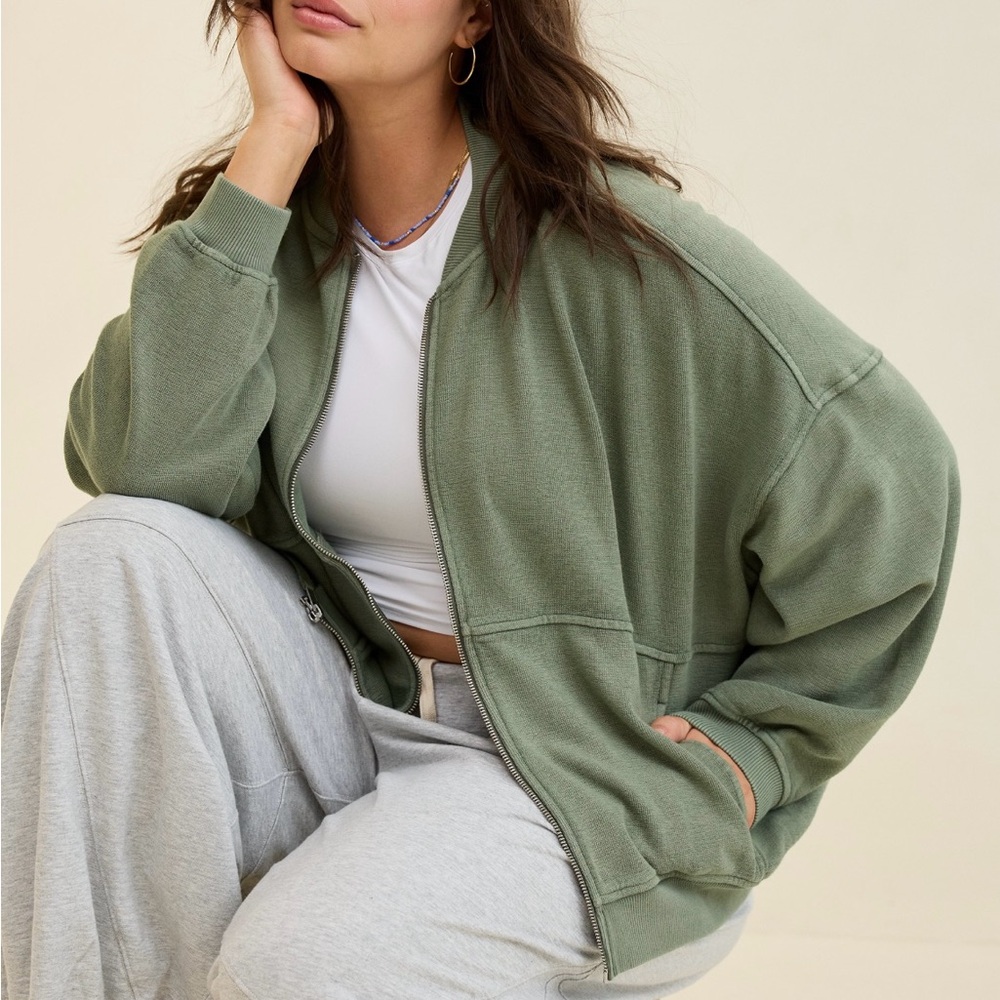 Aerie NWT Full Zipper Bomber Style Jacket / Sweatshirt,Olive Fun, XS, Trending